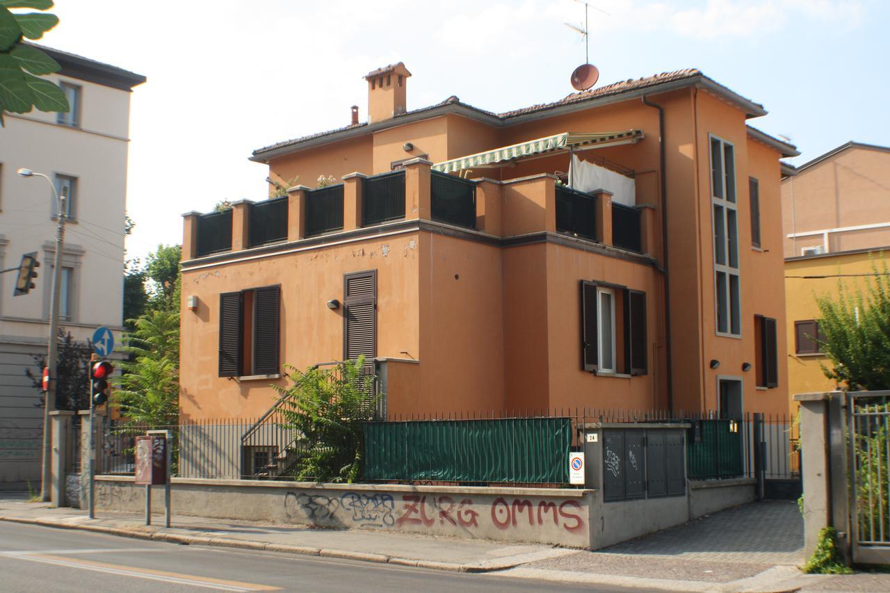 La Mansarda Apartment Болоня Екстериор снимка